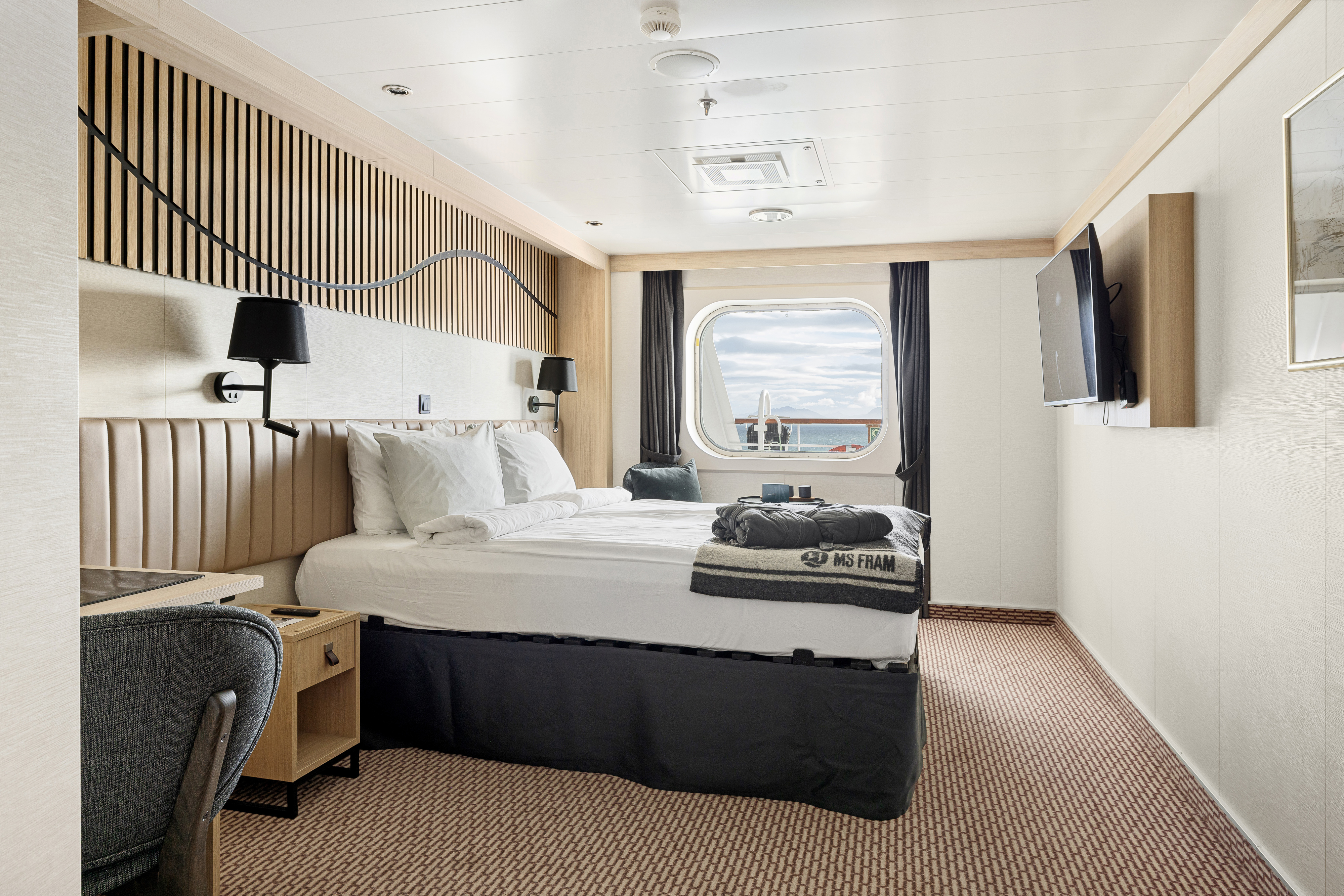 Arctic Superior | Outside Cabin